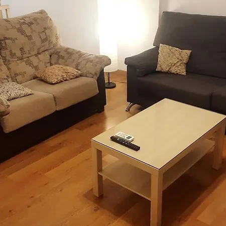 2f, Aire Acondic, 80m2, 2 Dormitorios, 4 Huespedes, Wifi Gratis Apartment